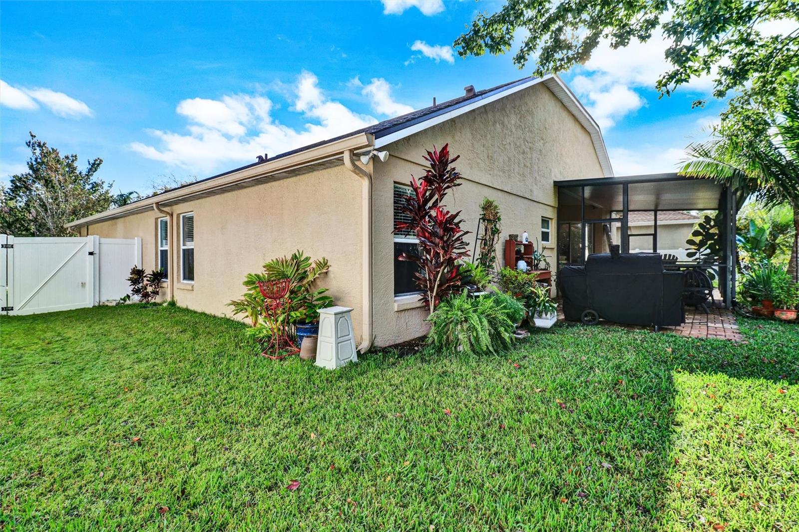 BROOKHAVEN OAKS - Residential