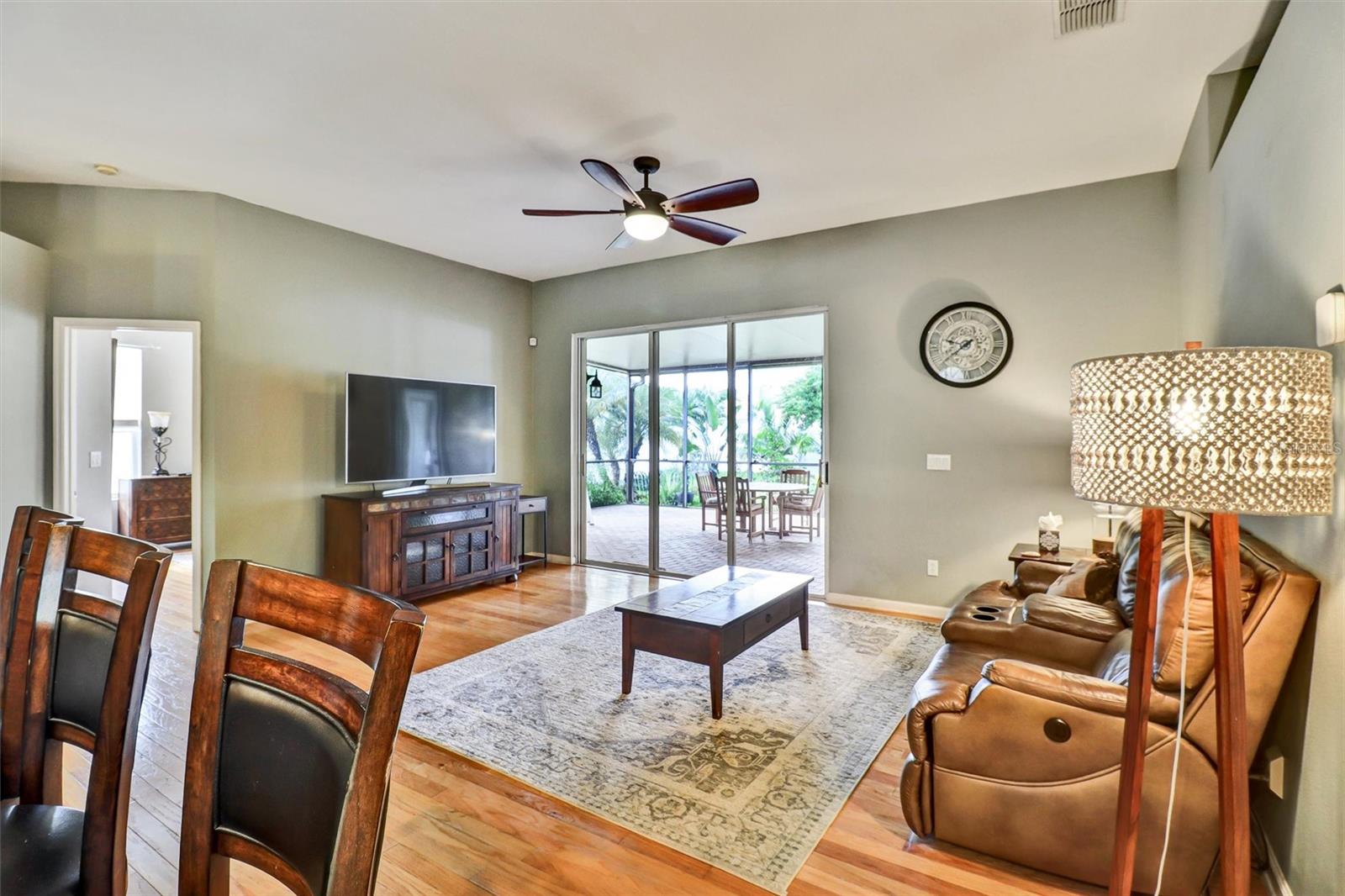 BROOKHAVEN OAKS - Residential