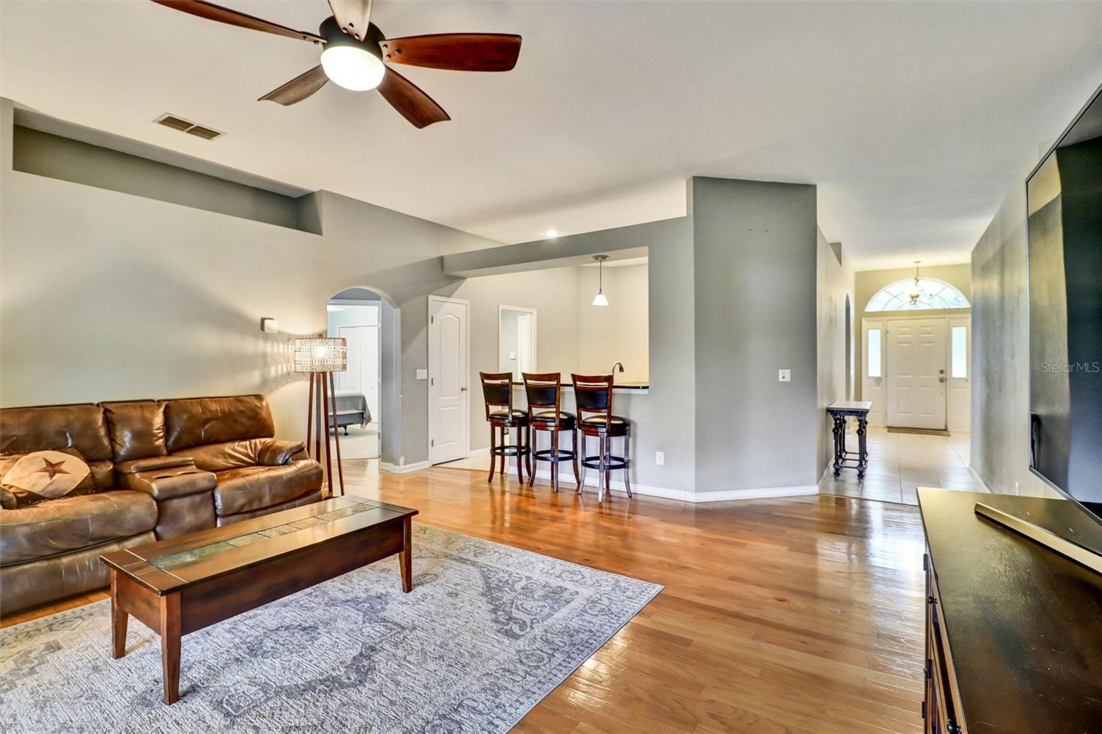 BROOKHAVEN OAKS - Residential