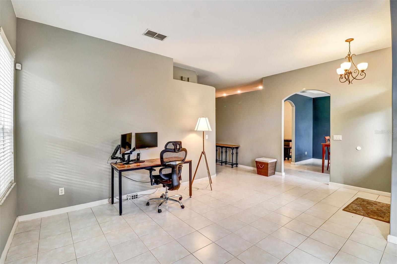 BROOKHAVEN OAKS - Residential