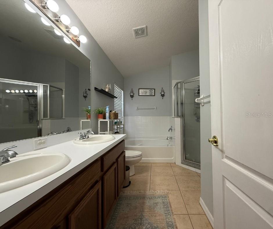 KINGS LAKE PH 1B UNIT 2 - Residential Lease