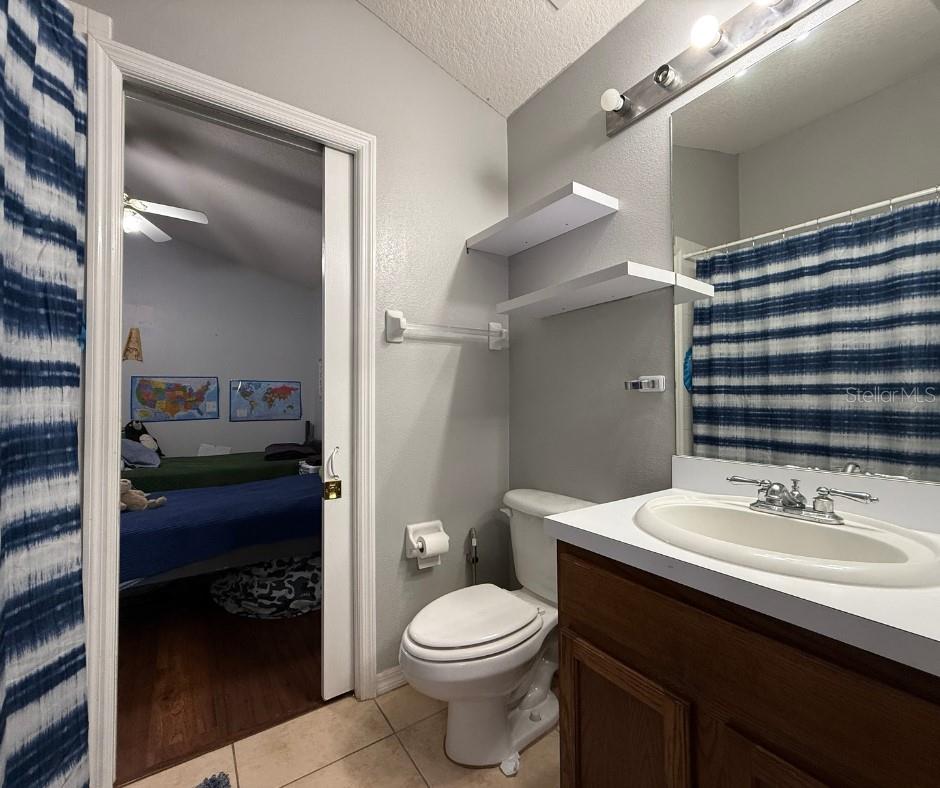 KINGS LAKE PH 1B UNIT 2 - Residential Lease