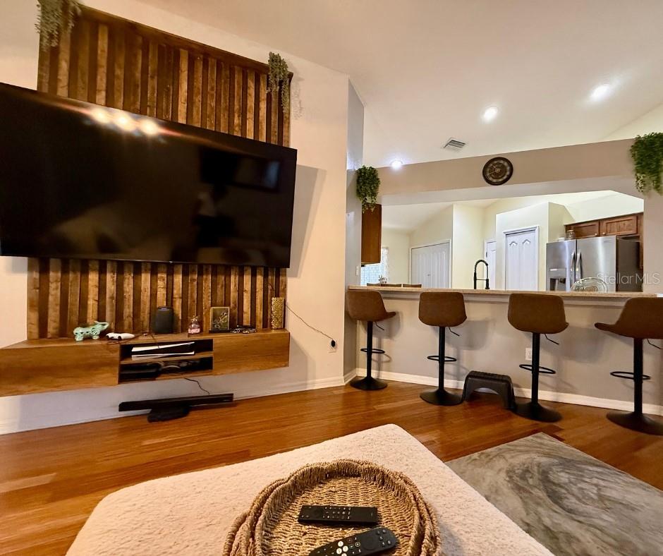 KINGS LAKE PH 1B UNIT 2 - Residential Lease
