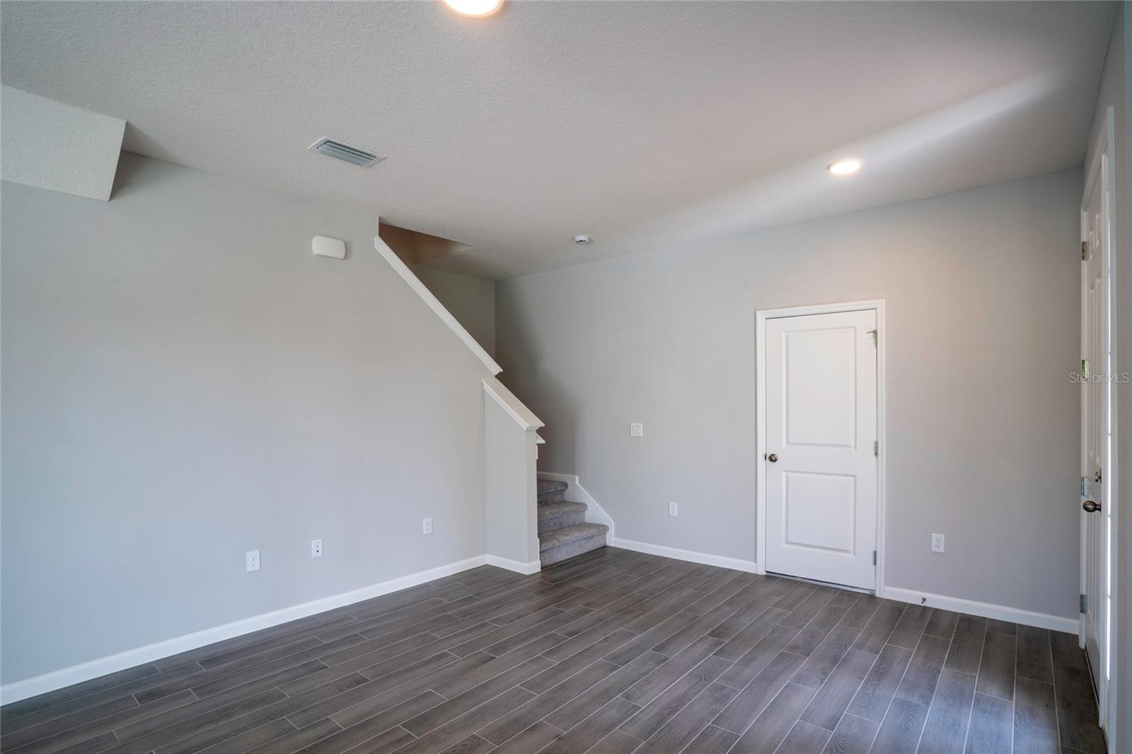 TYSON RANCH TWNHMS - Residential Lease