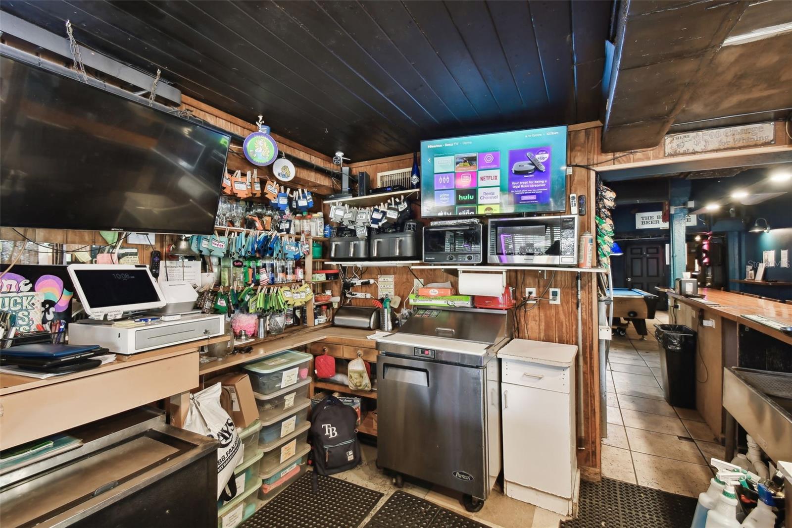 BUNGALOW TERRACE - Commercial Sale