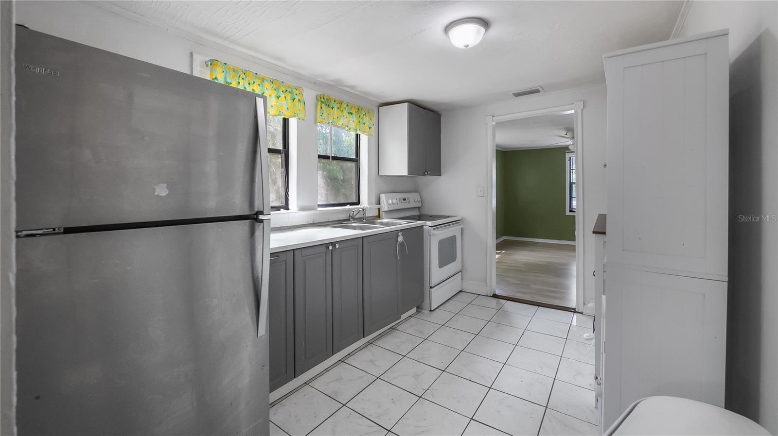 PACKARDS 1ST ADD TO MIDWAY - Residential