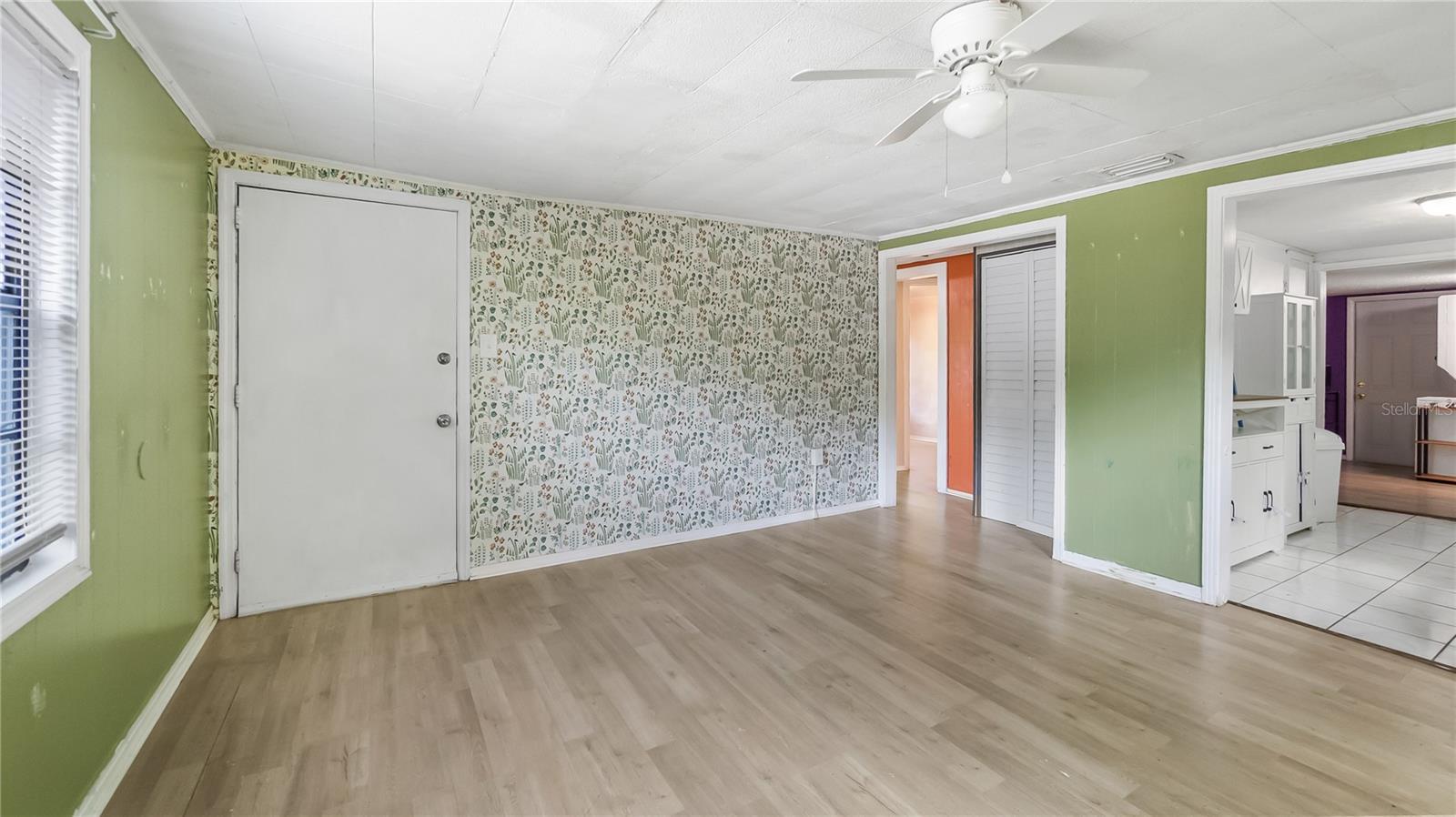 PACKARDS 1ST ADD TO MIDWAY - Residential