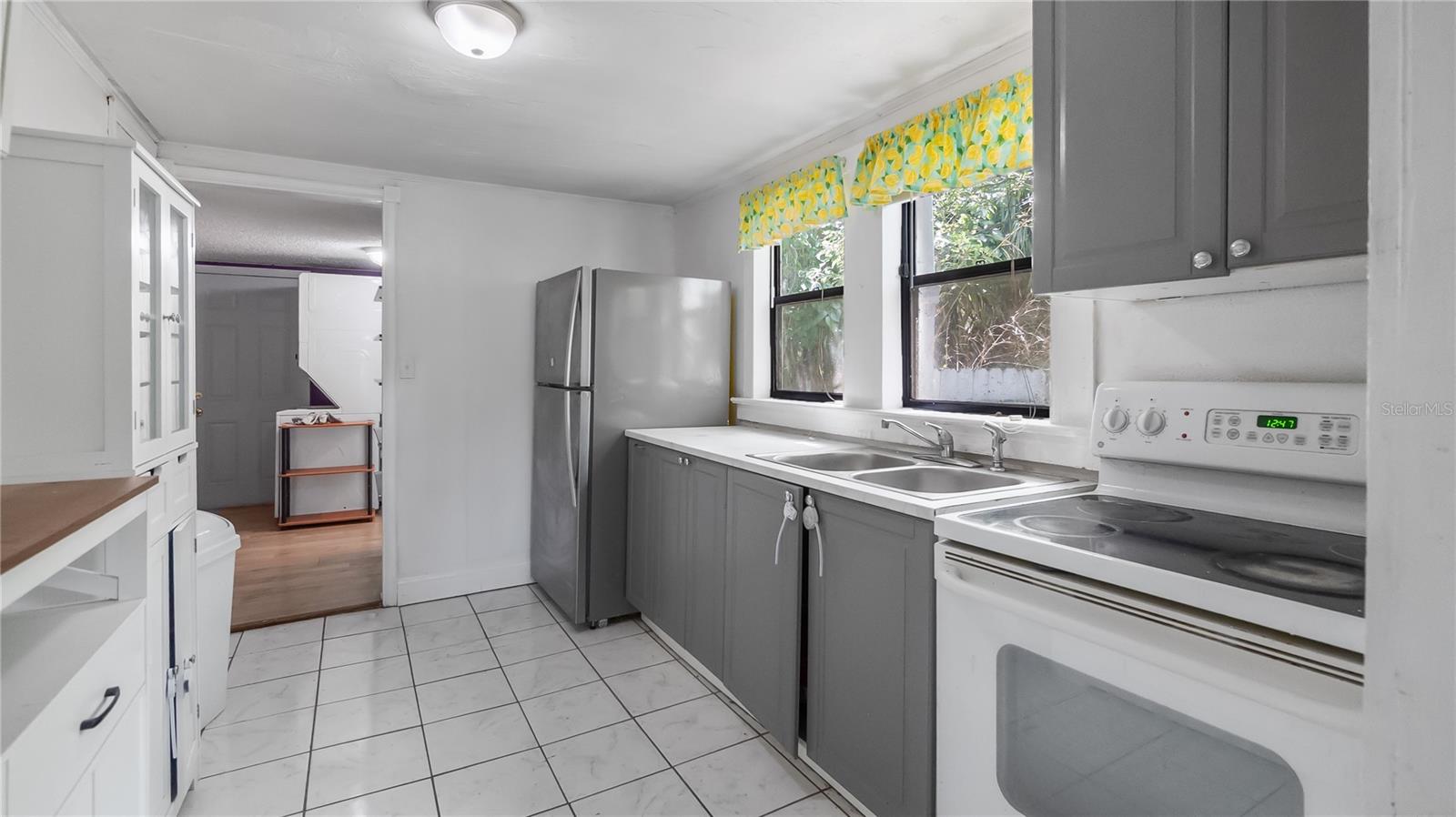 PACKARDS 1ST ADD TO MIDWAY - Residential