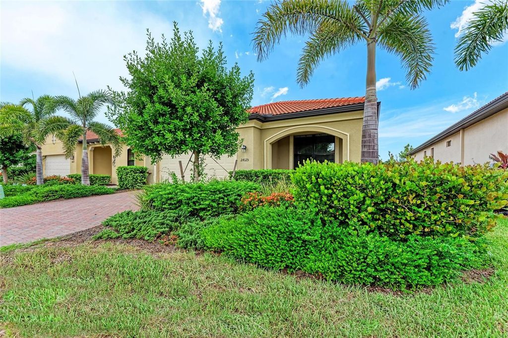 Photo of 24125 Spartina Drive, Venice, FL 34293 (MLS # A4667220)