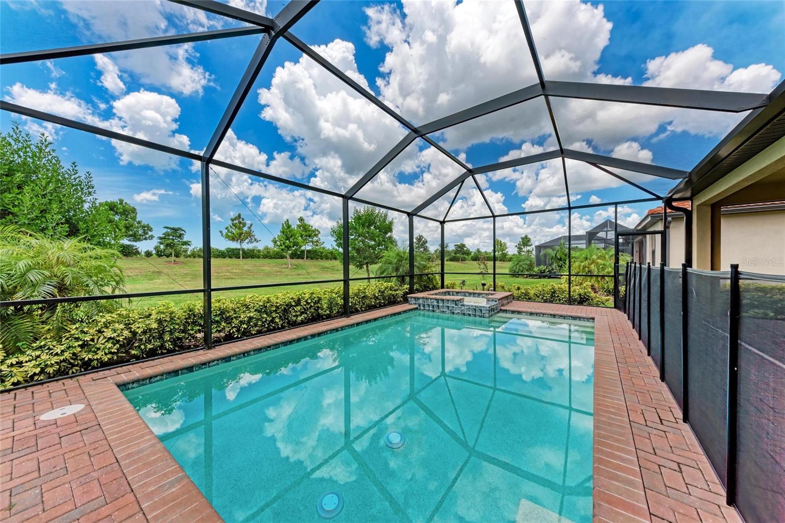 SARASOTA NATIONAL PH 13B - Residential