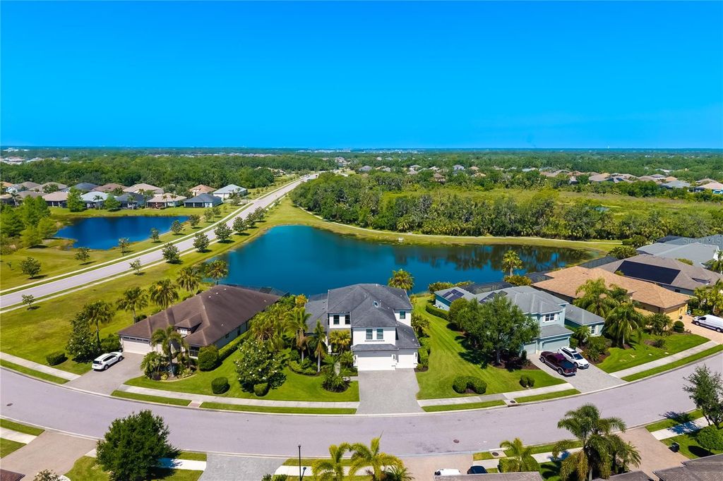 Photo of 826 Honeyflower Loop, Bradenton, FL 34212 (MLS # A4655212)