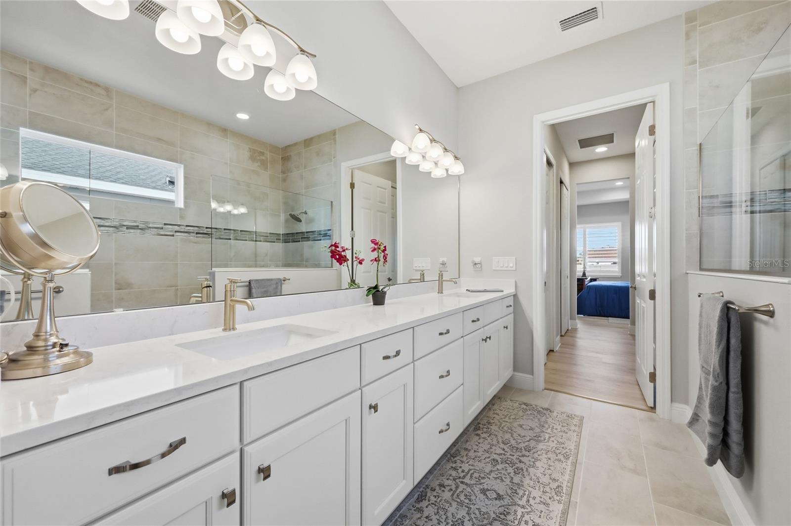 LAKES MOUNT DORA PH 3D - Residential