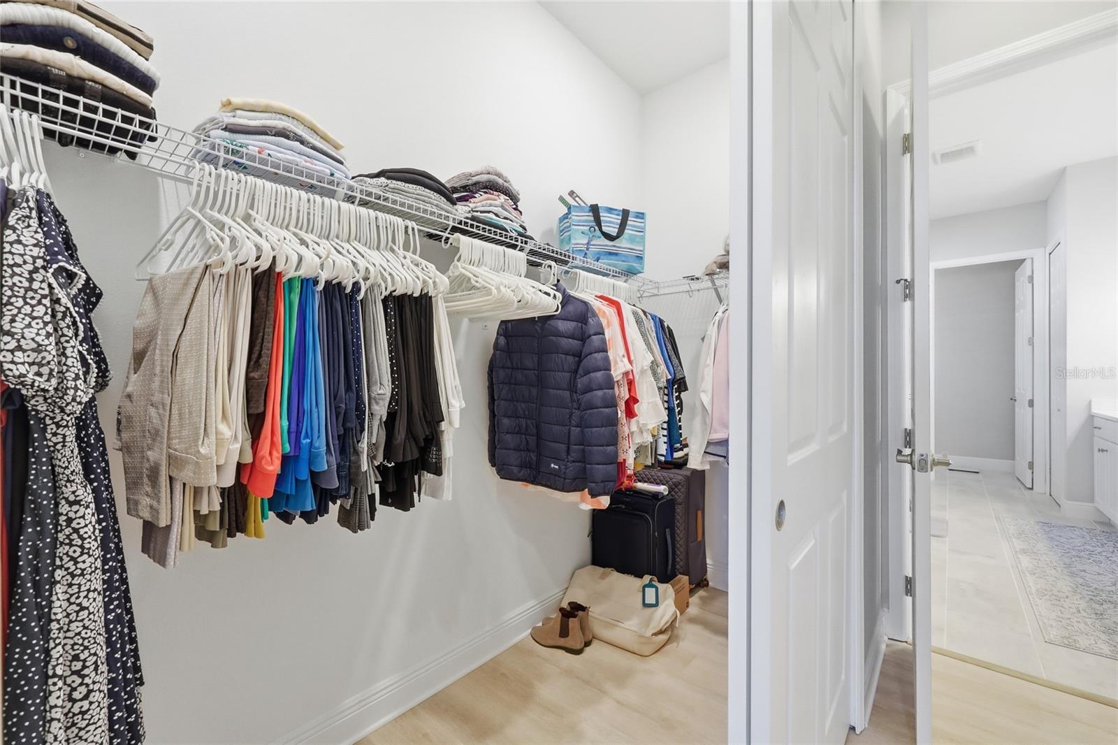 LAKES MOUNT DORA PH 3D - Residential