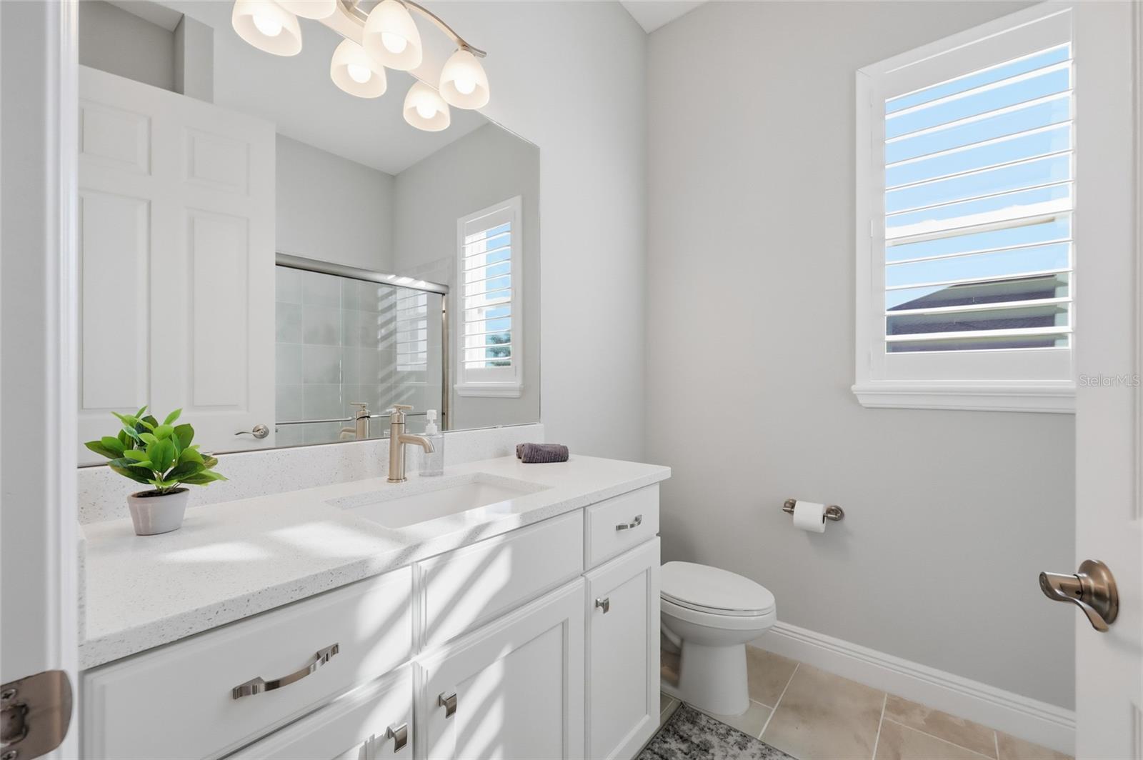 LAKES MOUNT DORA PH 3D - Residential