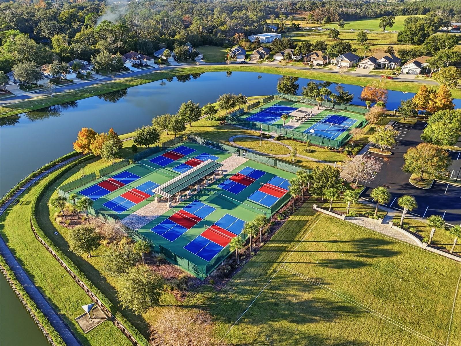 LAKES MOUNT DORA PH 3D - Residential