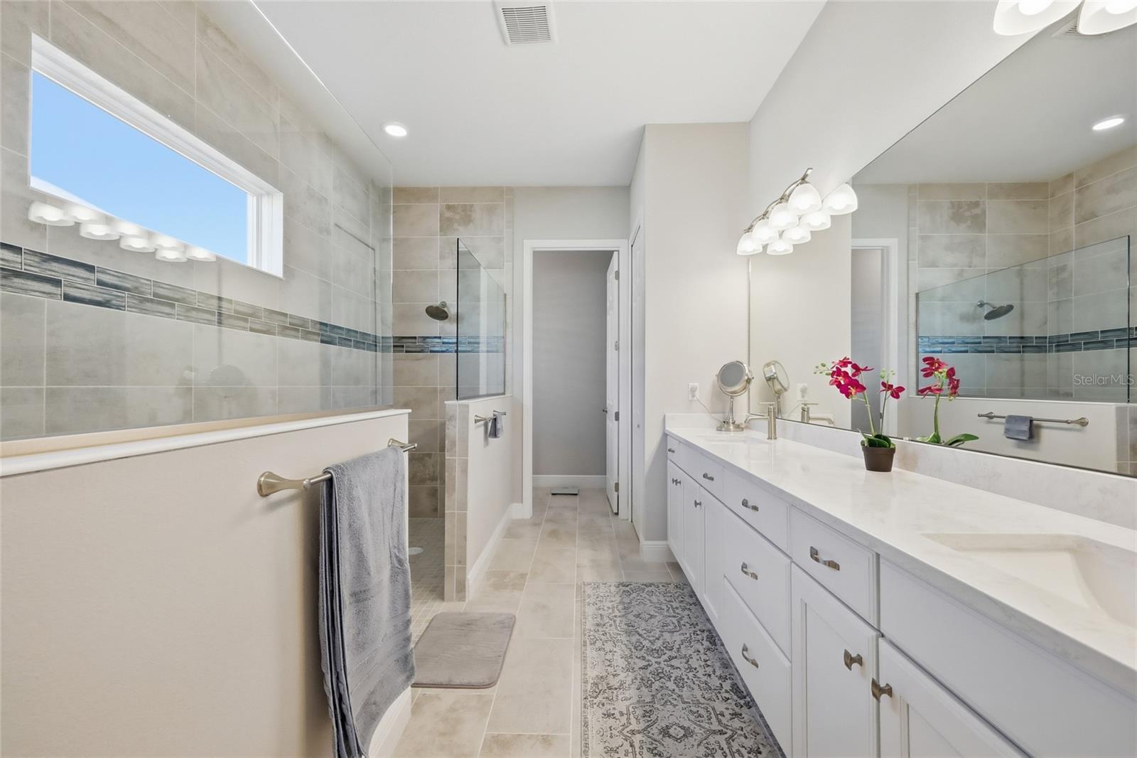 LAKES MOUNT DORA PH 3D - Residential