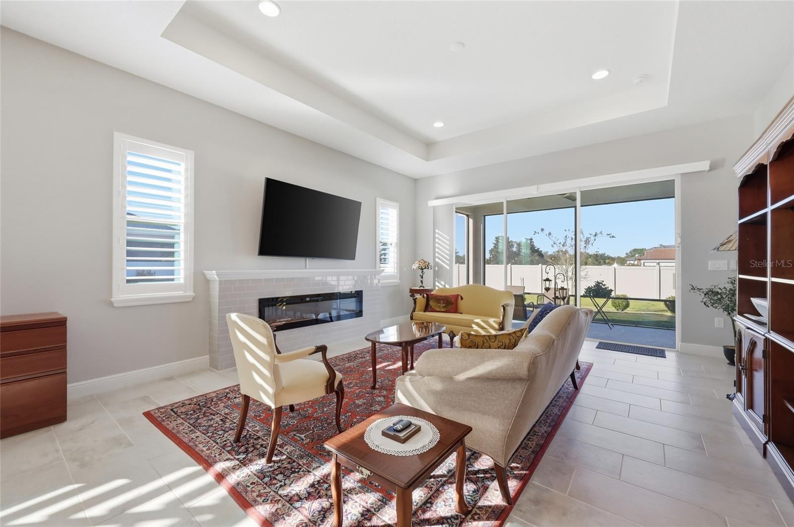 LAKES MOUNT DORA PH 3D - Residential