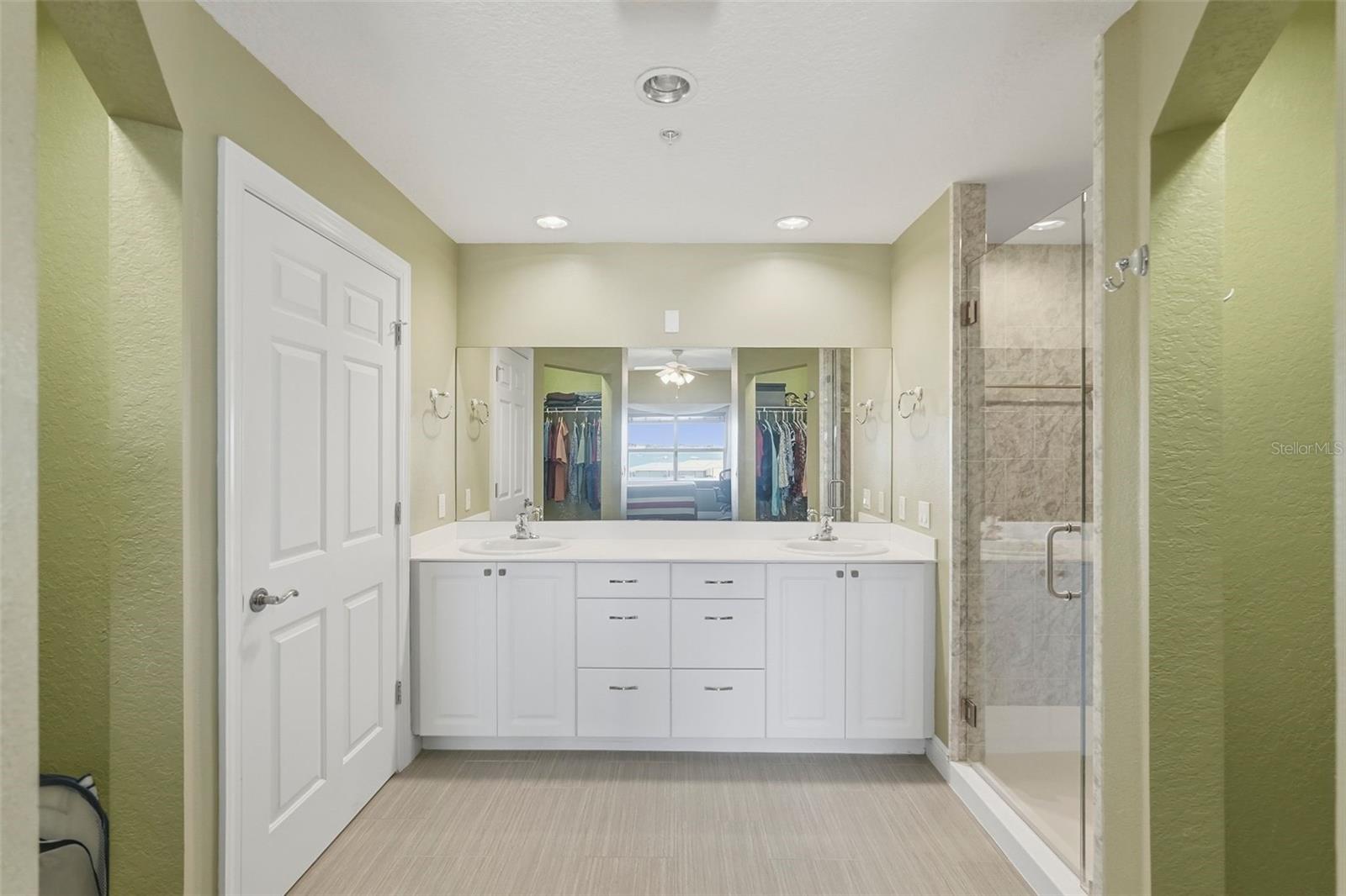 SNUG HARBOUR CONDO - Residential