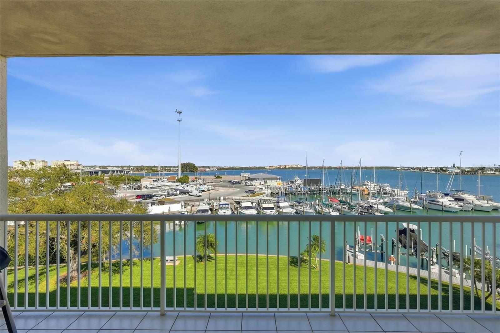 SNUG HARBOUR CONDO - Residential