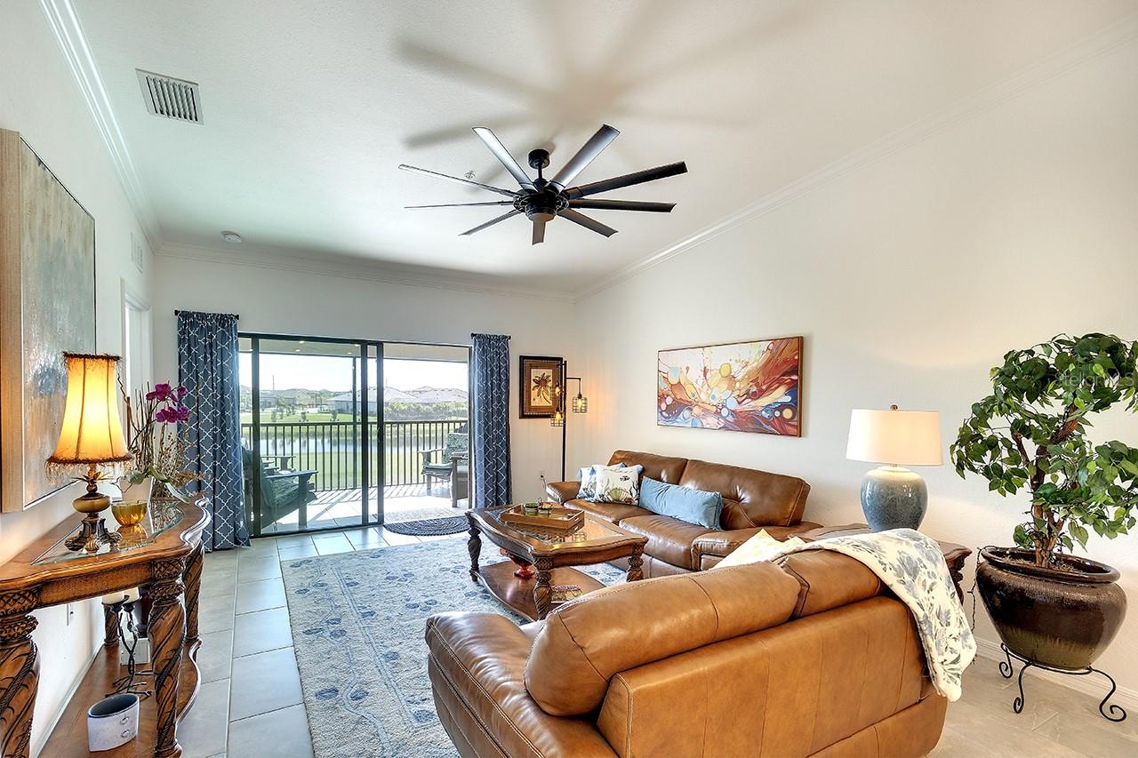 LAKEWOOD NATIONAL - Residential