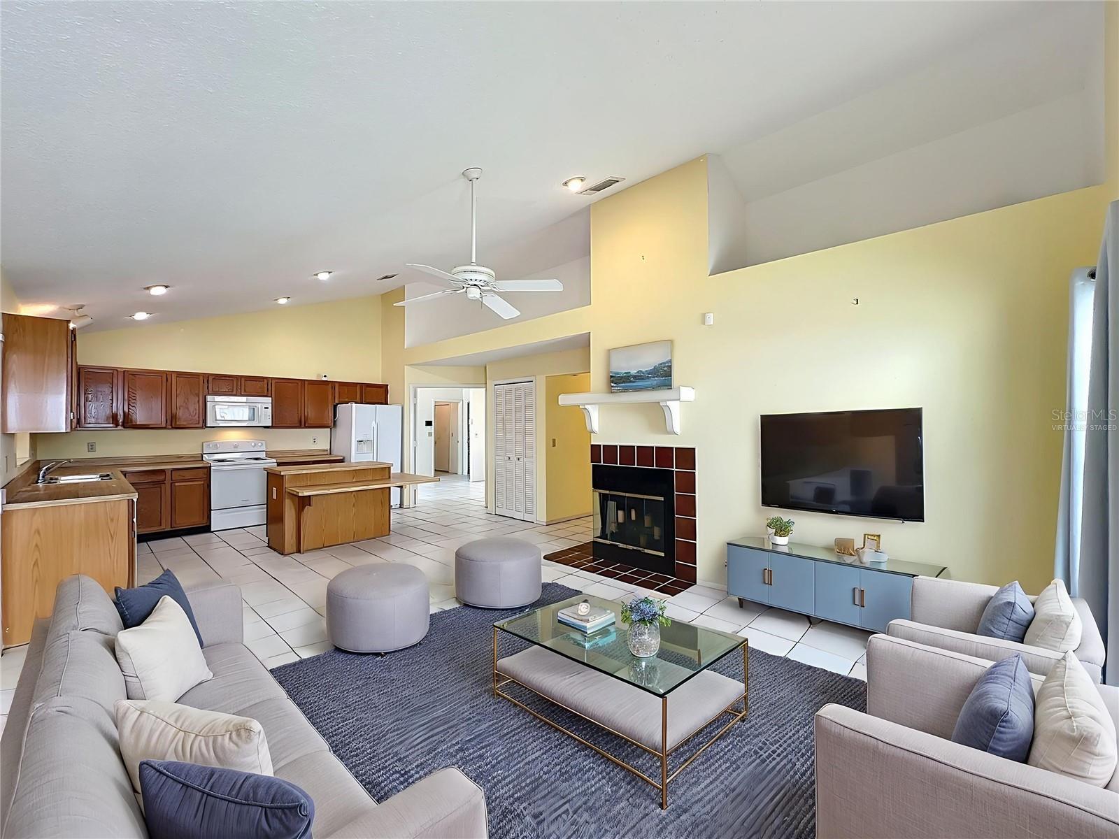 SILVER RIDGE PH 02 - Residential