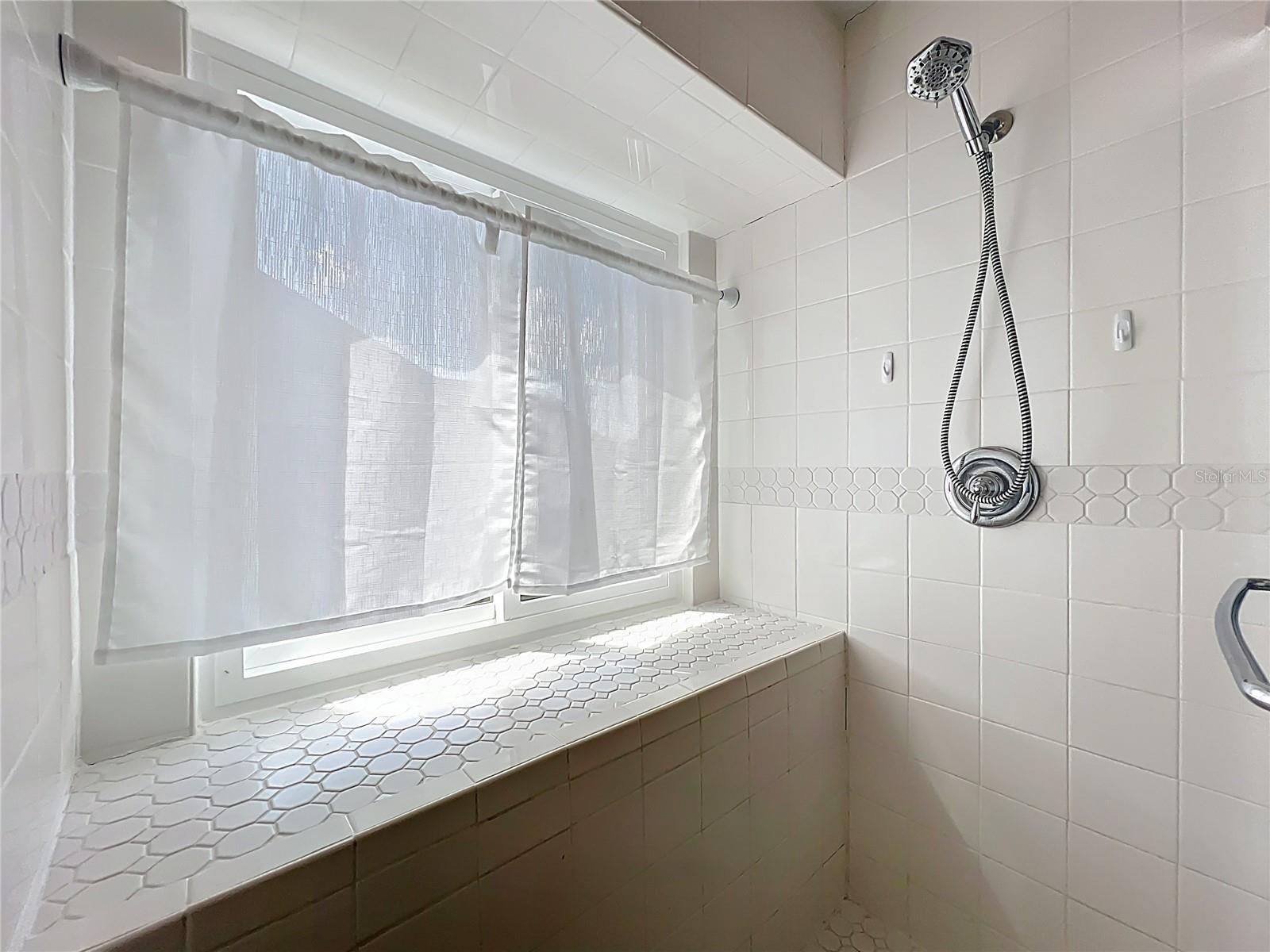 SILVER RIDGE PH 02 - Residential