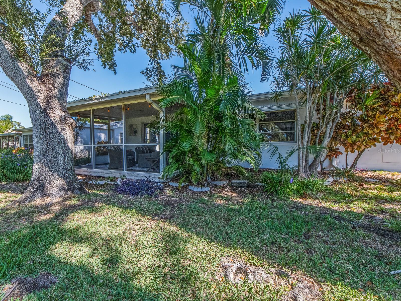 TAMARAC BY THE GULF - Residential