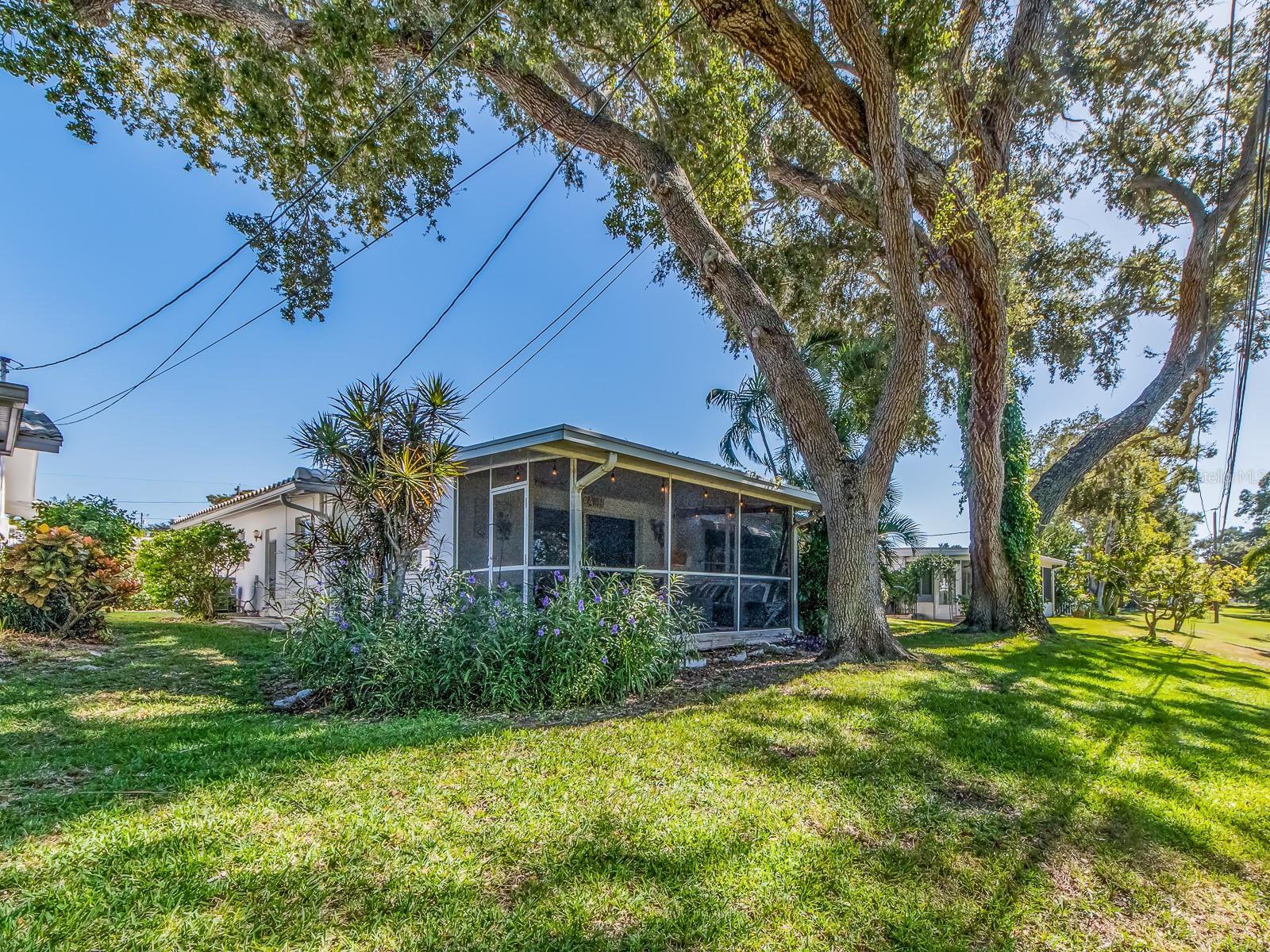 TAMARAC BY THE GULF - Residential