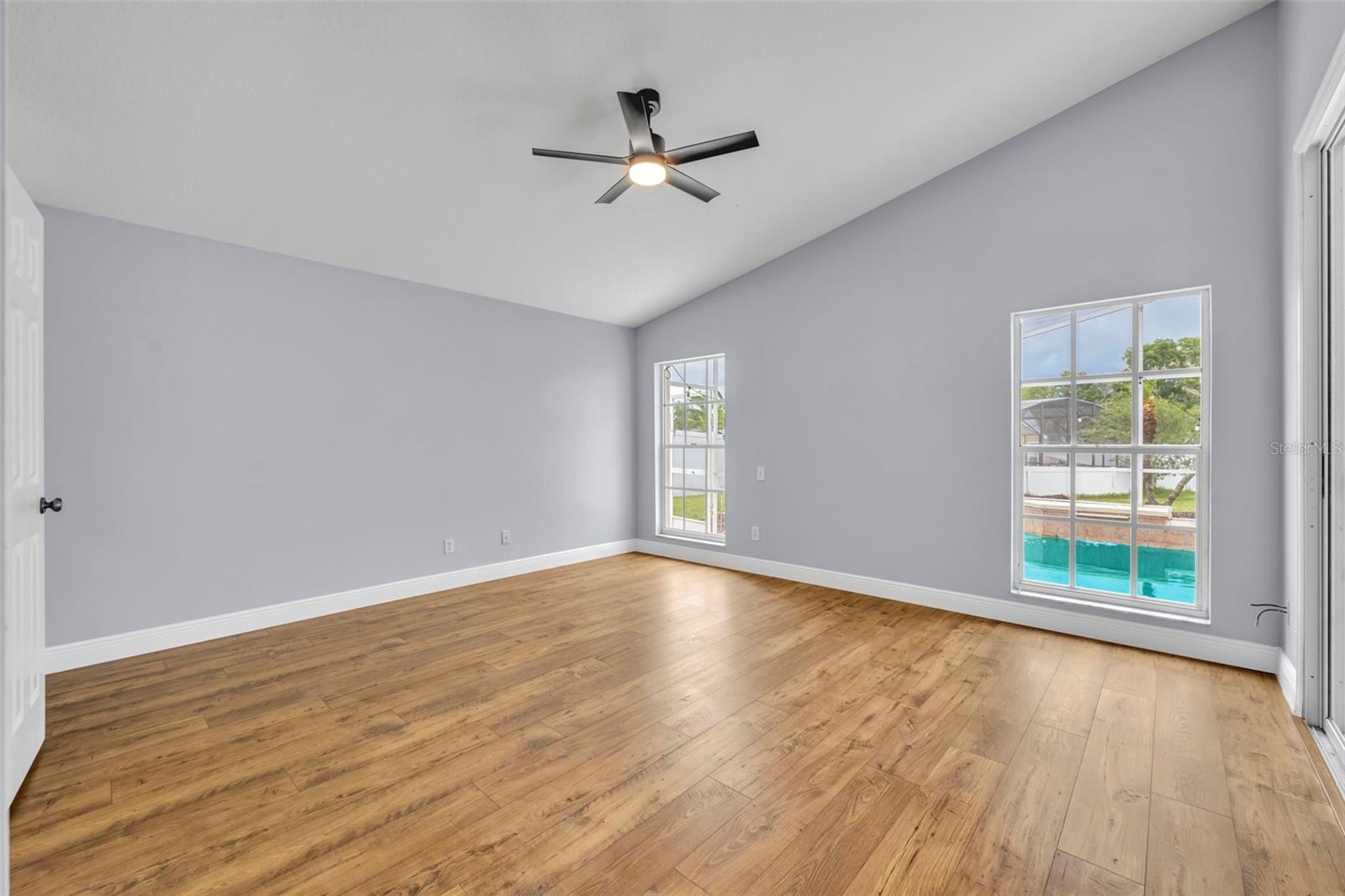 RIVERSIDE AT TWIN RIVERS UN 4A - Residential