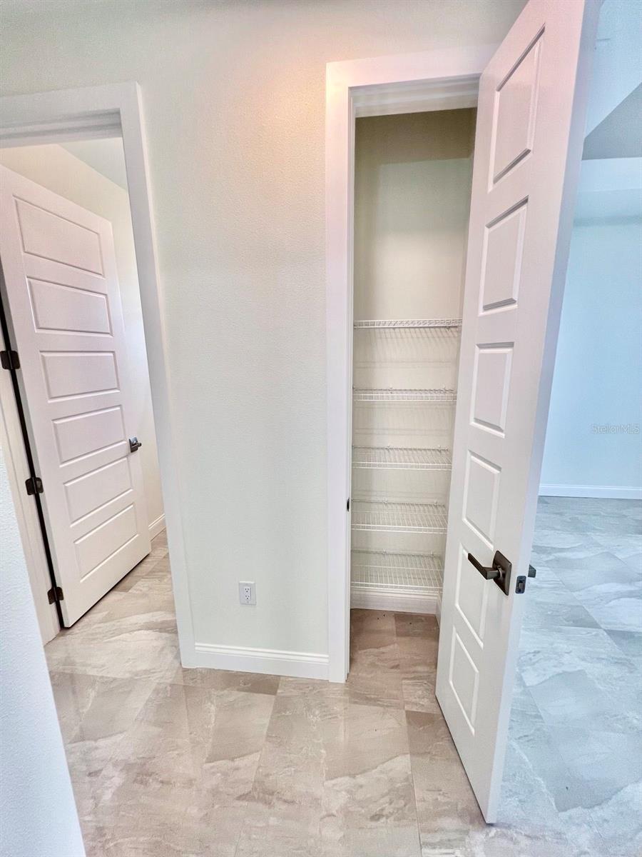 ROTONDA WEST OAKLAND HILLS - Residential