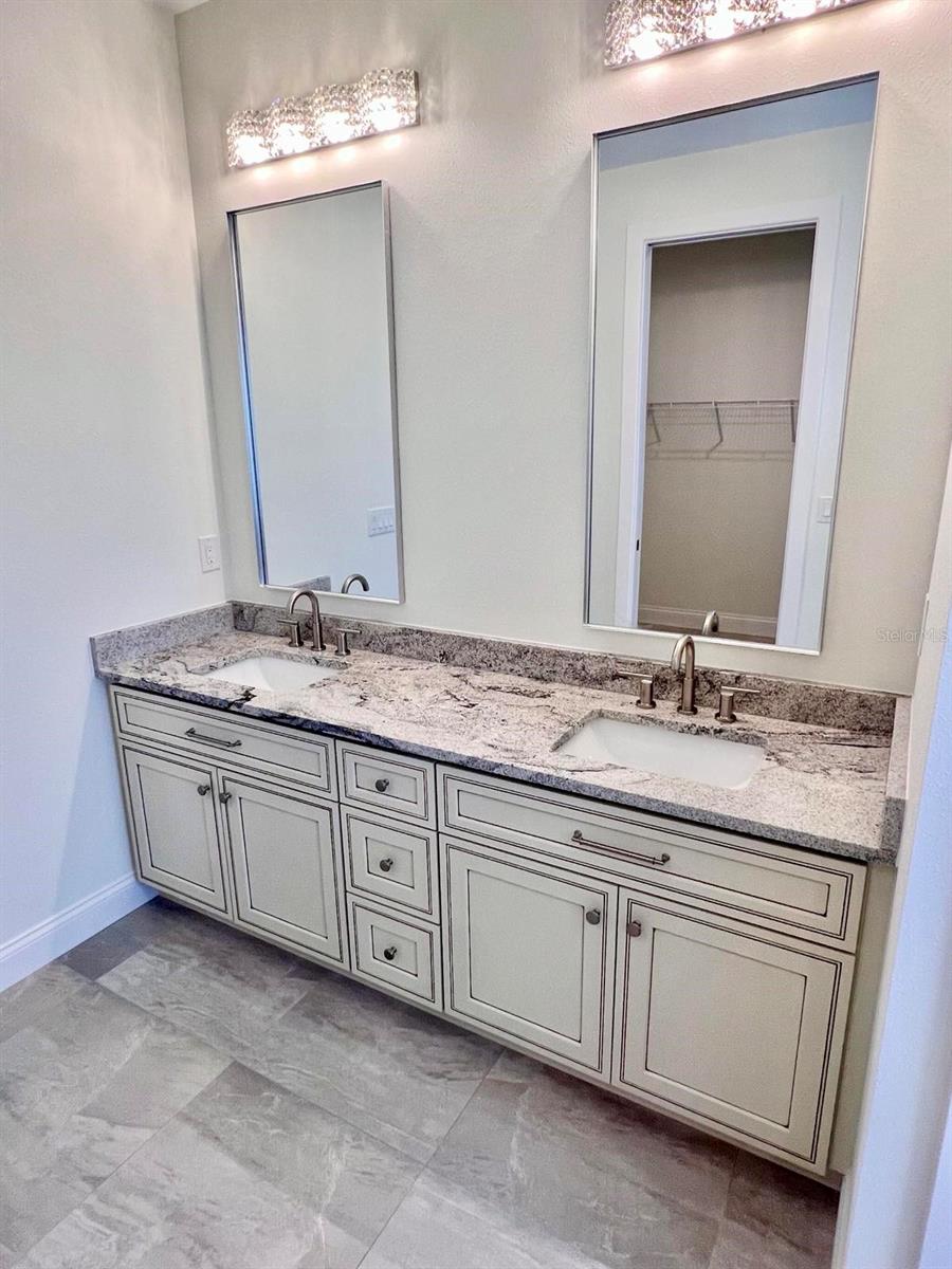 ROTONDA WEST OAKLAND HILLS - Residential
