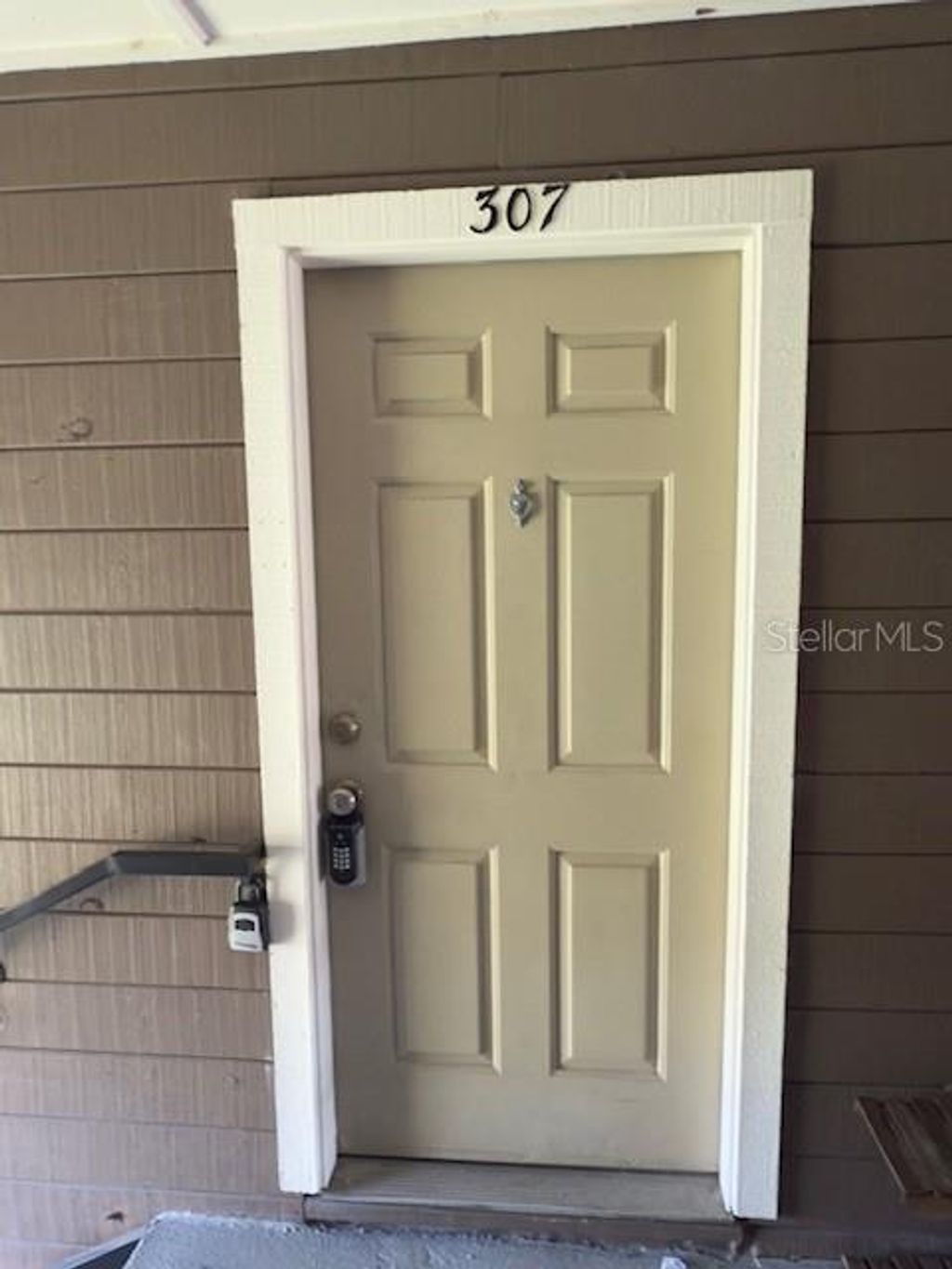 Photo of 208 Afton Square #307, Altamonte Springs, FL 32714 (MLS # O6366733)