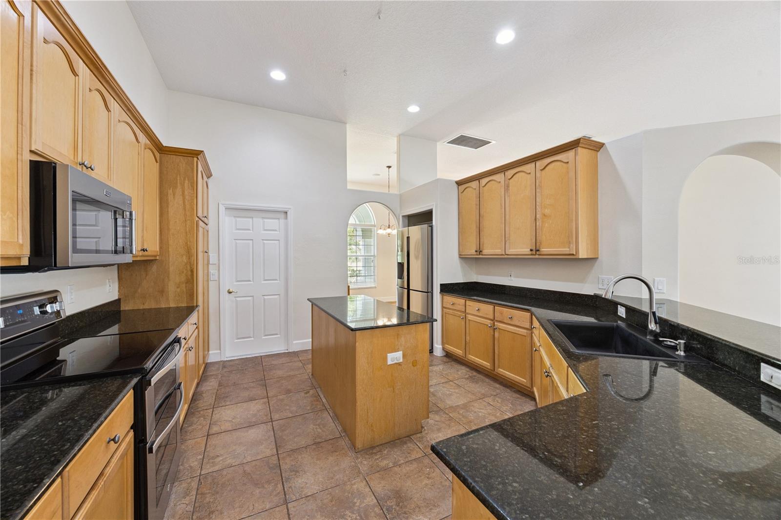 ASHLEY COVE UNIT 3 - Residential