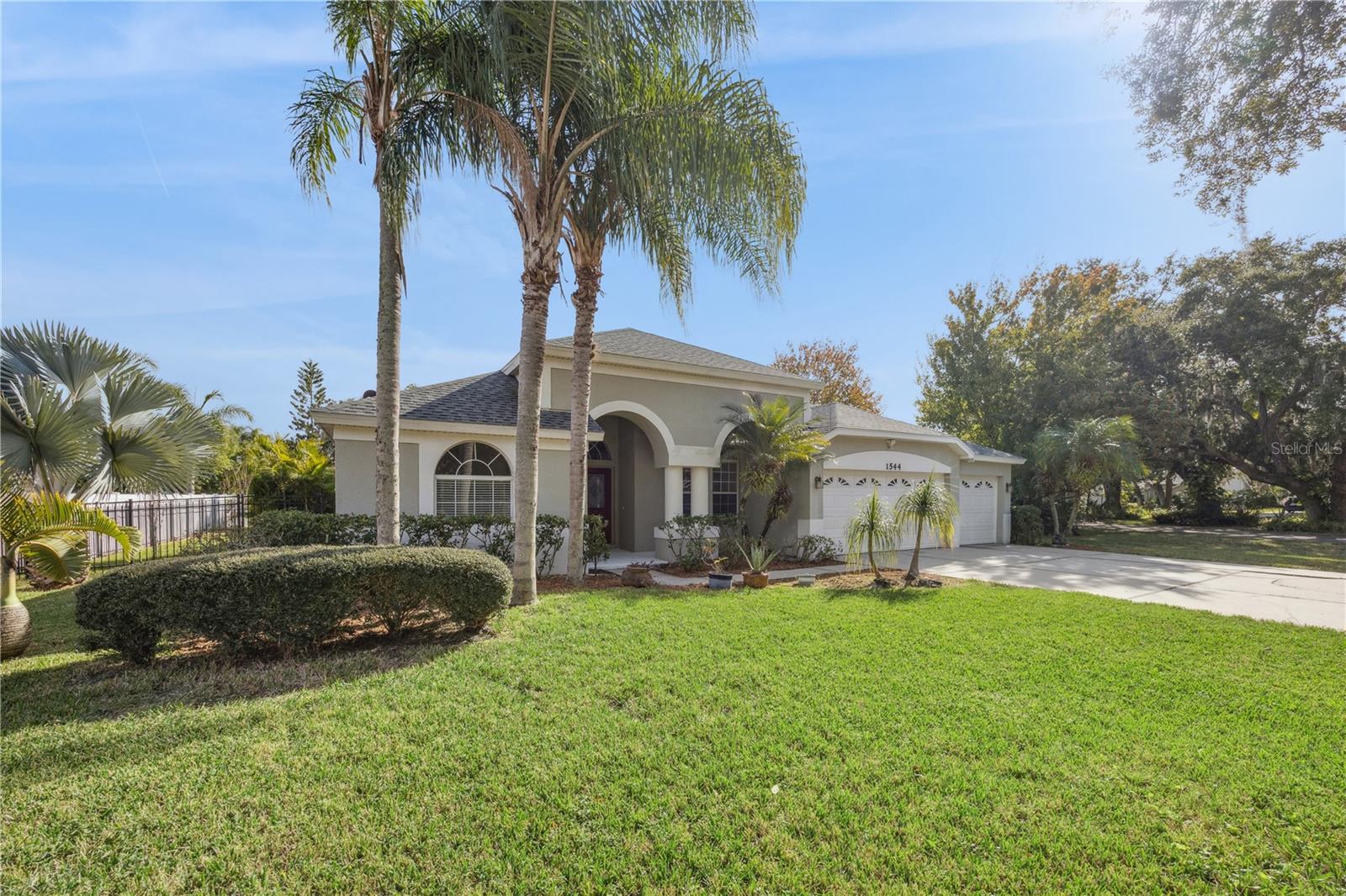 ASHLEY COVE UNIT 3 - Residential