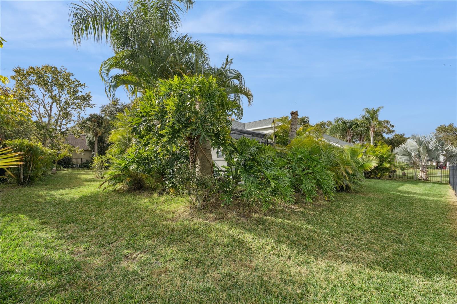 ASHLEY COVE UNIT 3 - Residential