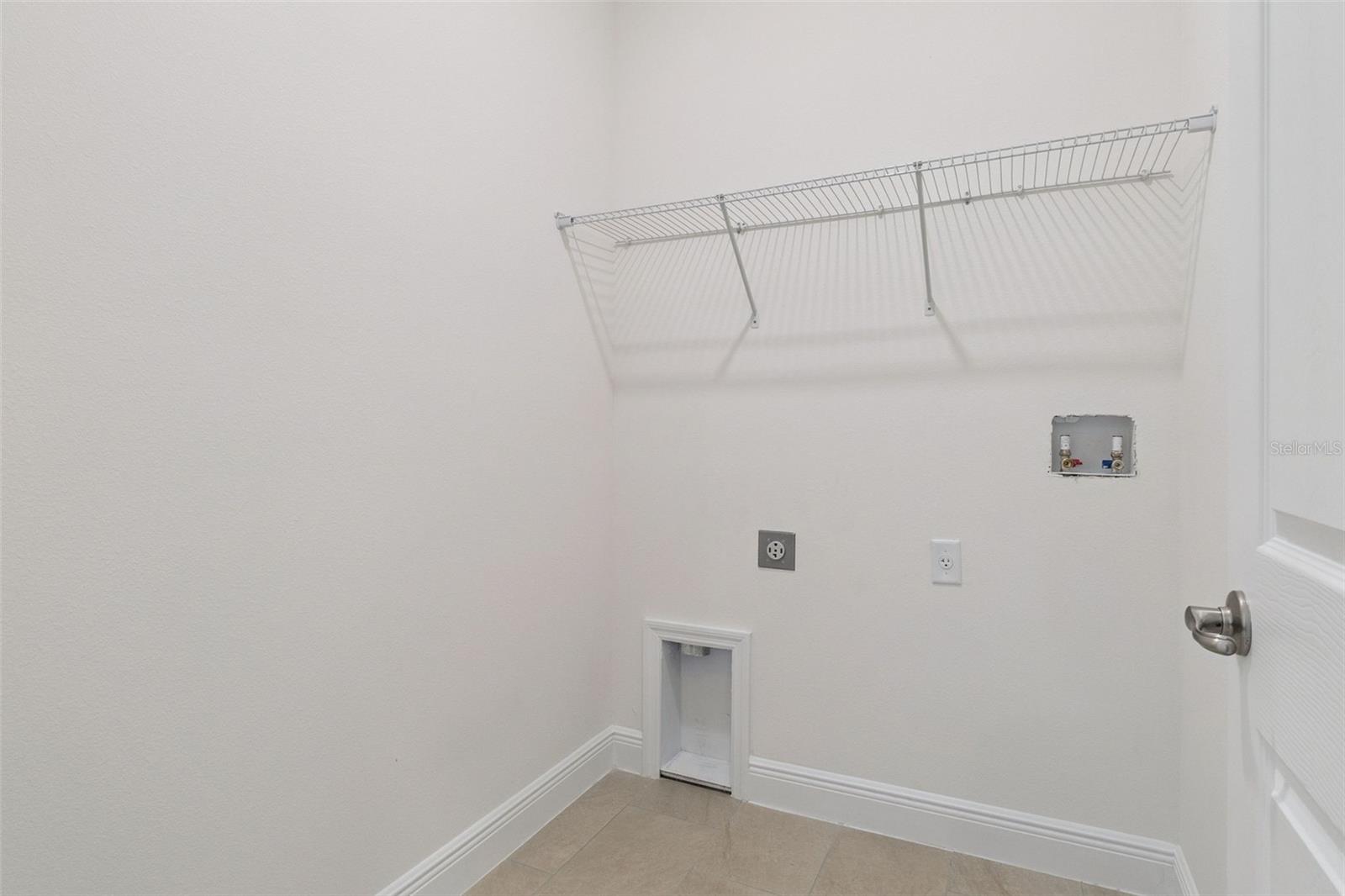 HAF HOP UNIT 2 - Residential