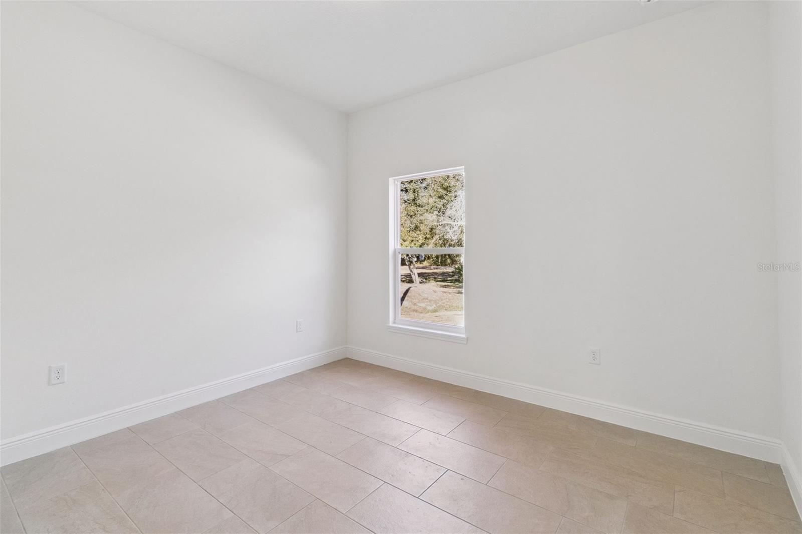 HAF HOP UNIT 2 - Residential