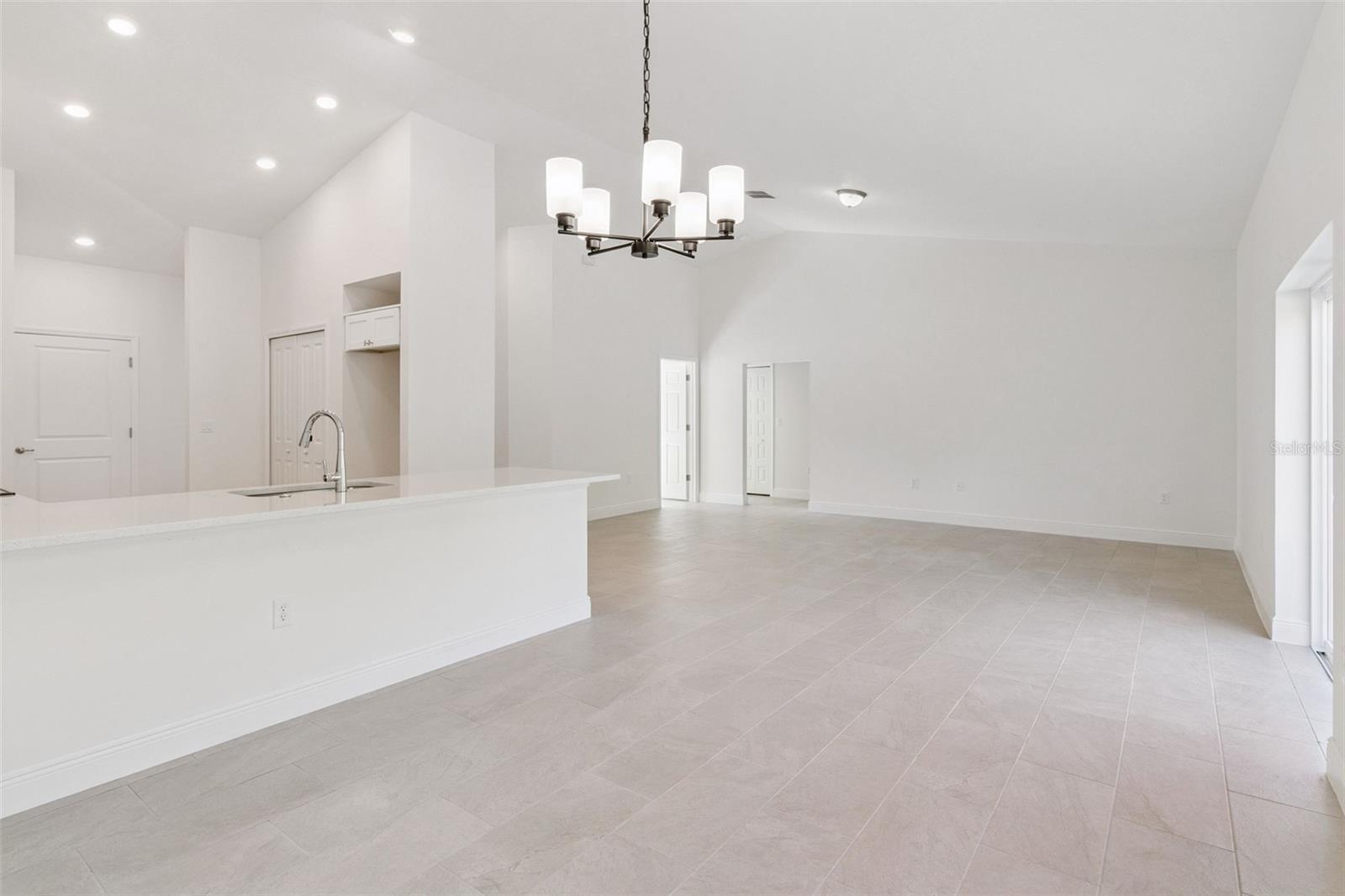 HAF HOP UNIT 2 - Residential