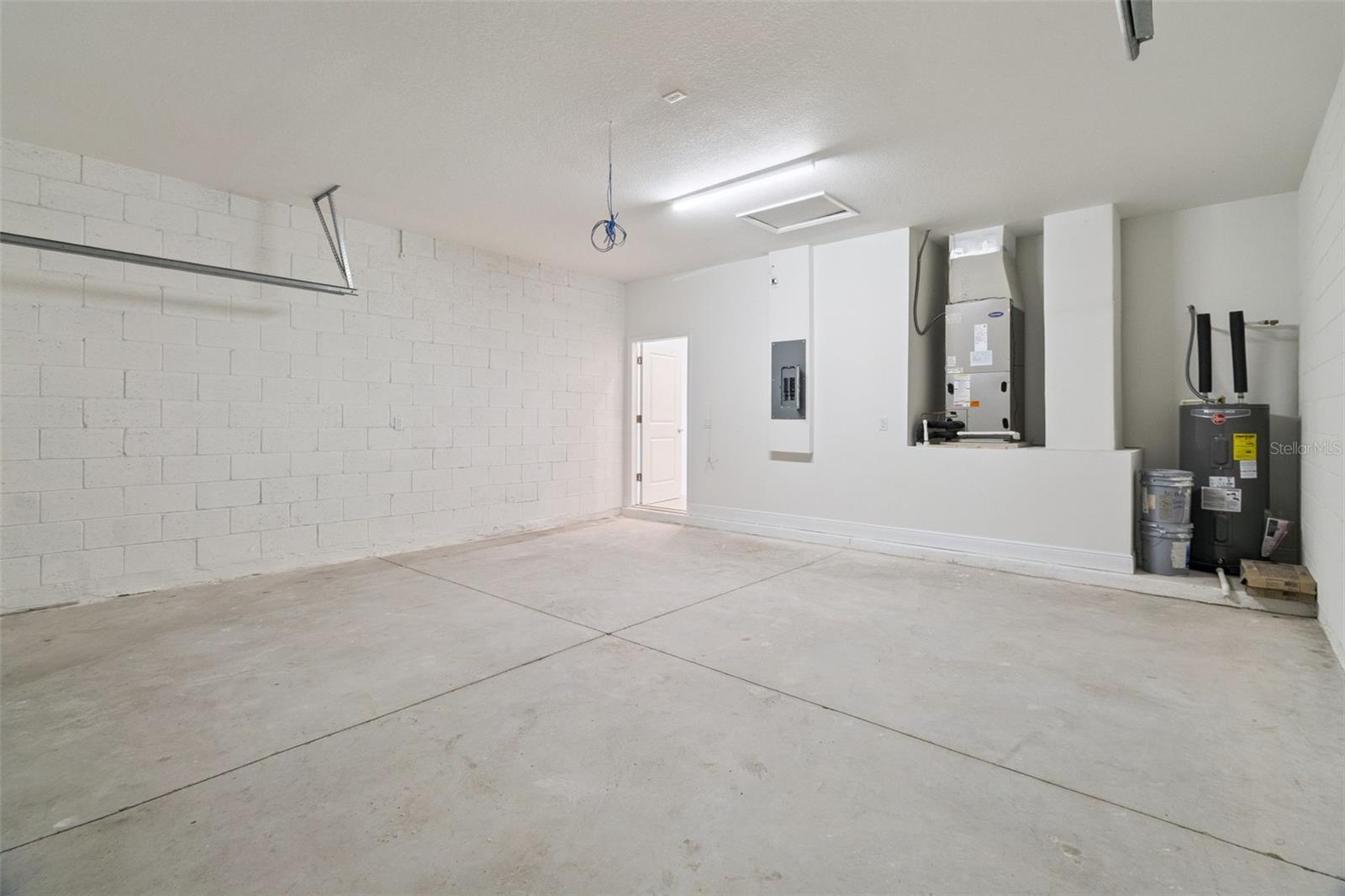 HAF HOP UNIT 2 - Residential