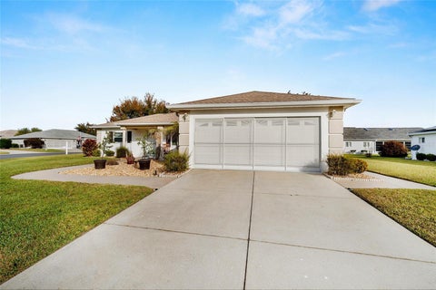 Tiny photo for 8516 SE 137th Loop, Summerfield, FL 34491 (MLS # OM733227)