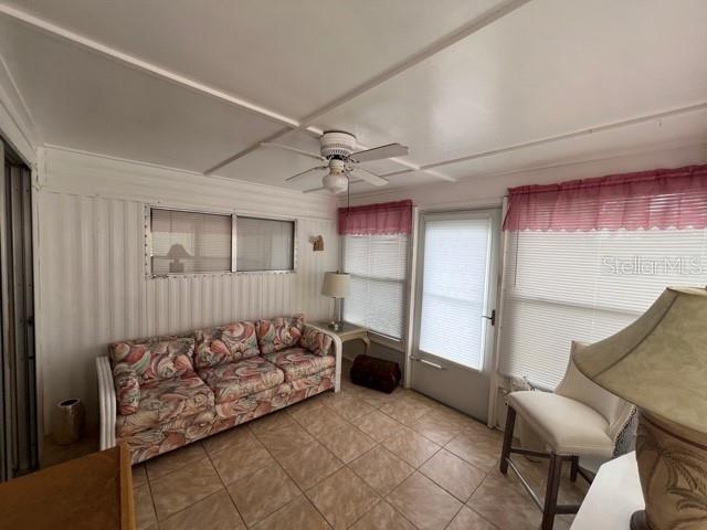 LAKE HIGHLANDER MOBILE HOME PARK UNREC - Residential