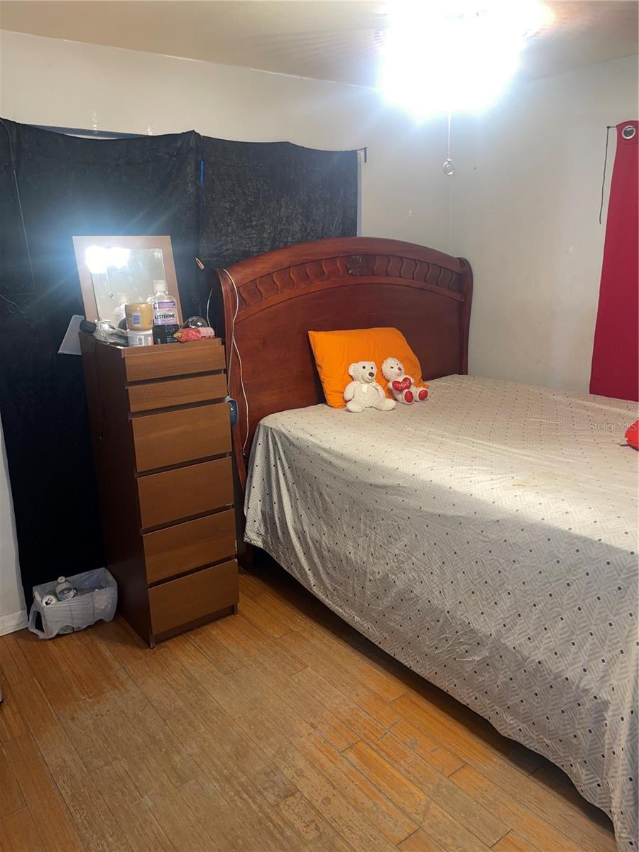 SOUTH GATE - Residential