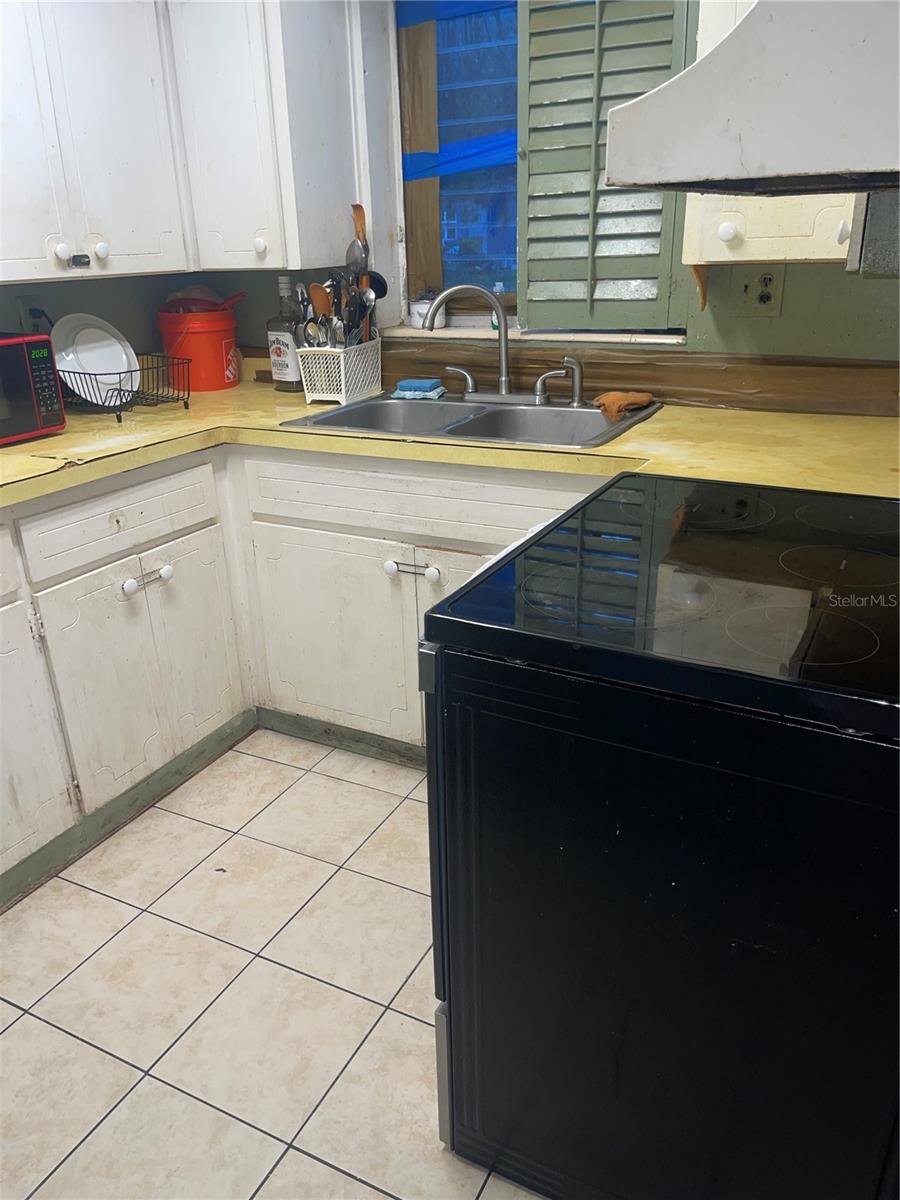 SOUTH GATE - Residential