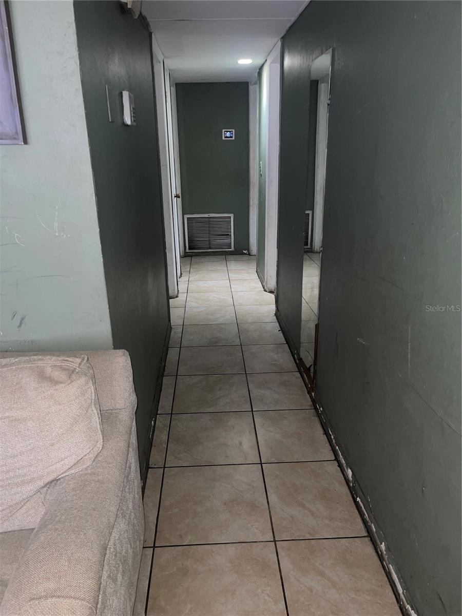 SOUTH GATE - Residential