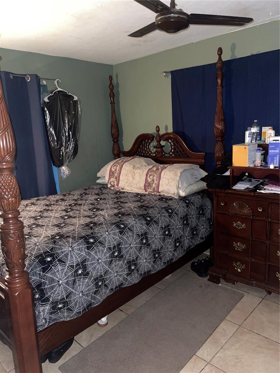 SOUTH GATE - Residential