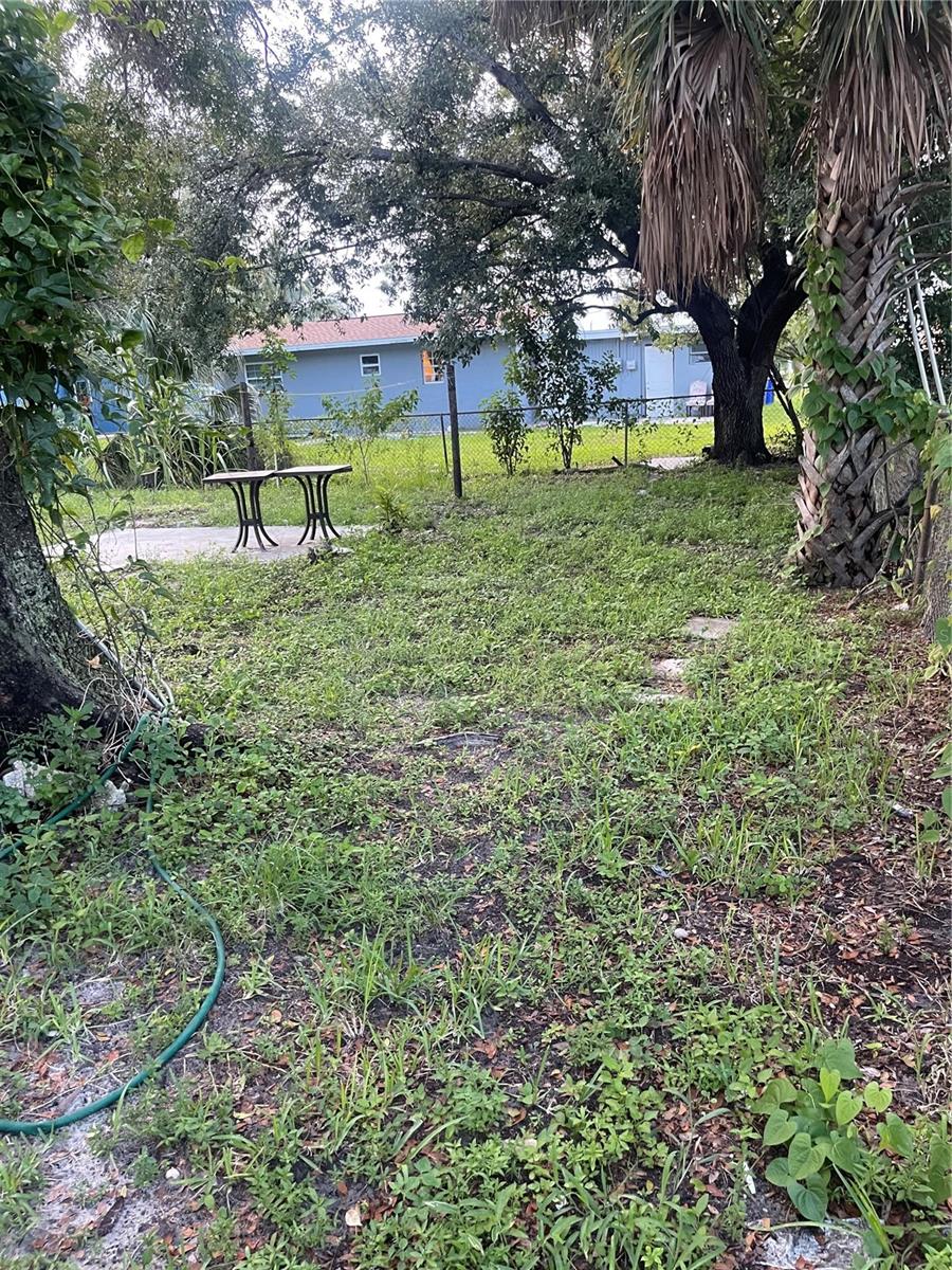 SOUTH GATE - Residential