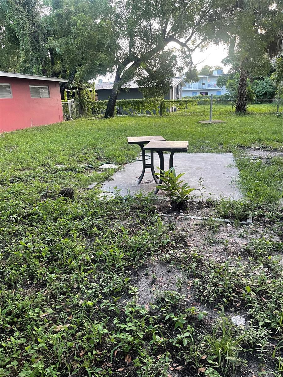 SOUTH GATE - Residential