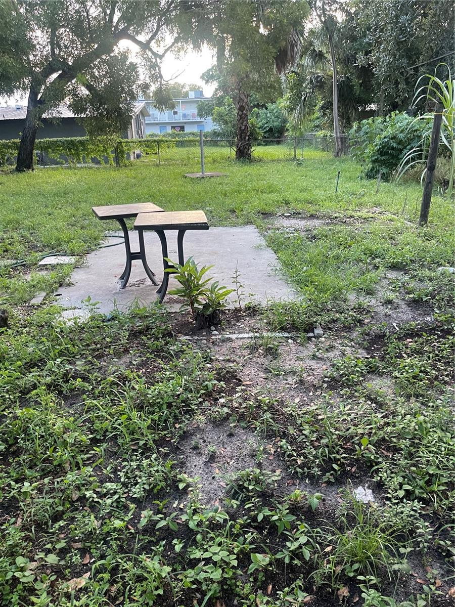 SOUTH GATE - Residential