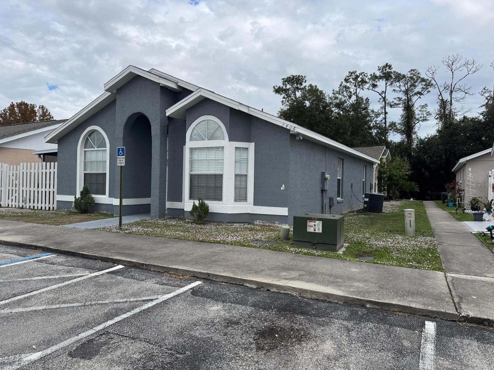 2406 HARBOR TOWN DRIVE