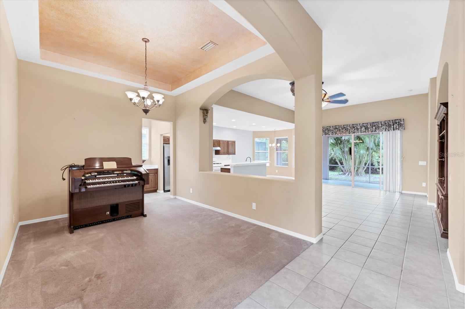 5271 LAUREL OAK COURT